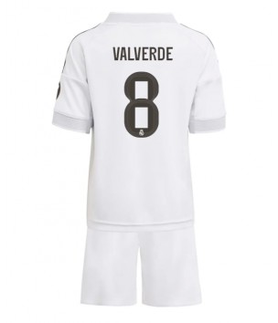 Billiga Real Madrid Federico Valverde #8 Hemmatröja Barn 2025-26 Kortärmad (+ Korta byxor)